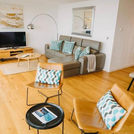 Sunset Waves Sea View Apartment Featuring Panoramic Views & Parking New Quay Exteriér fotografie