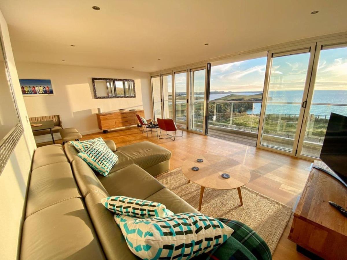 Sunset Waves Sea View Apartment Featuring Panoramic Views & Parking New Quay Exteriér fotografie