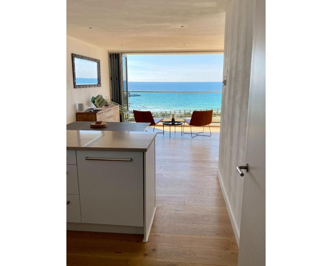Sunset Waves Sea View Apartment Featuring Panoramic Views & Parking New Quay Exteriér fotografie