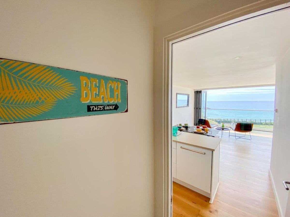 Sunset Waves Sea View Apartment Featuring Panoramic Views & Parking New Quay Exteriér fotografie