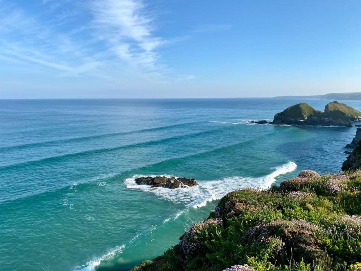 Sunset Waves Sea View Apartment Featuring Panoramic Views & Parking New Quay Exteriér fotografie