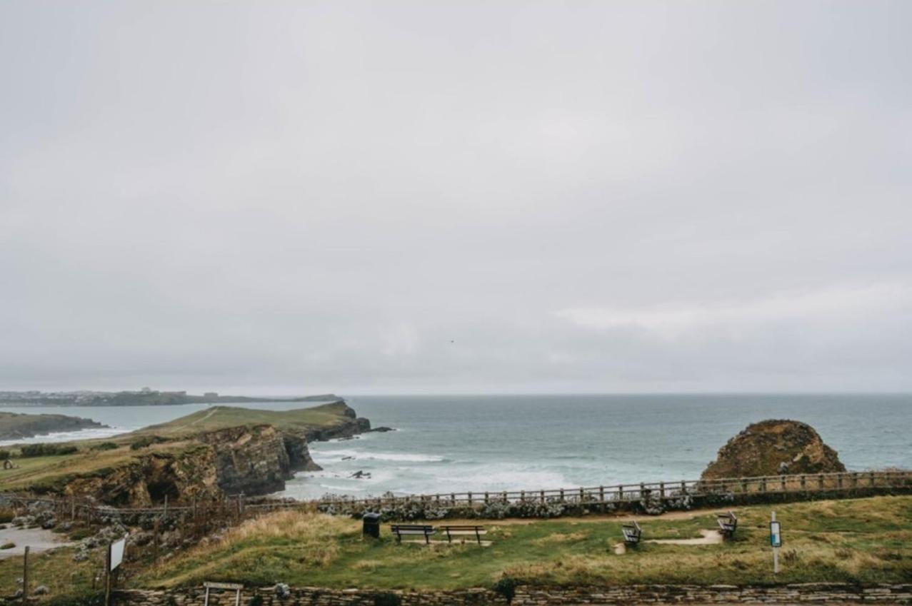 Sunset Waves Sea View Apartment Featuring Panoramic Views & Parking New Quay Exteriér fotografie