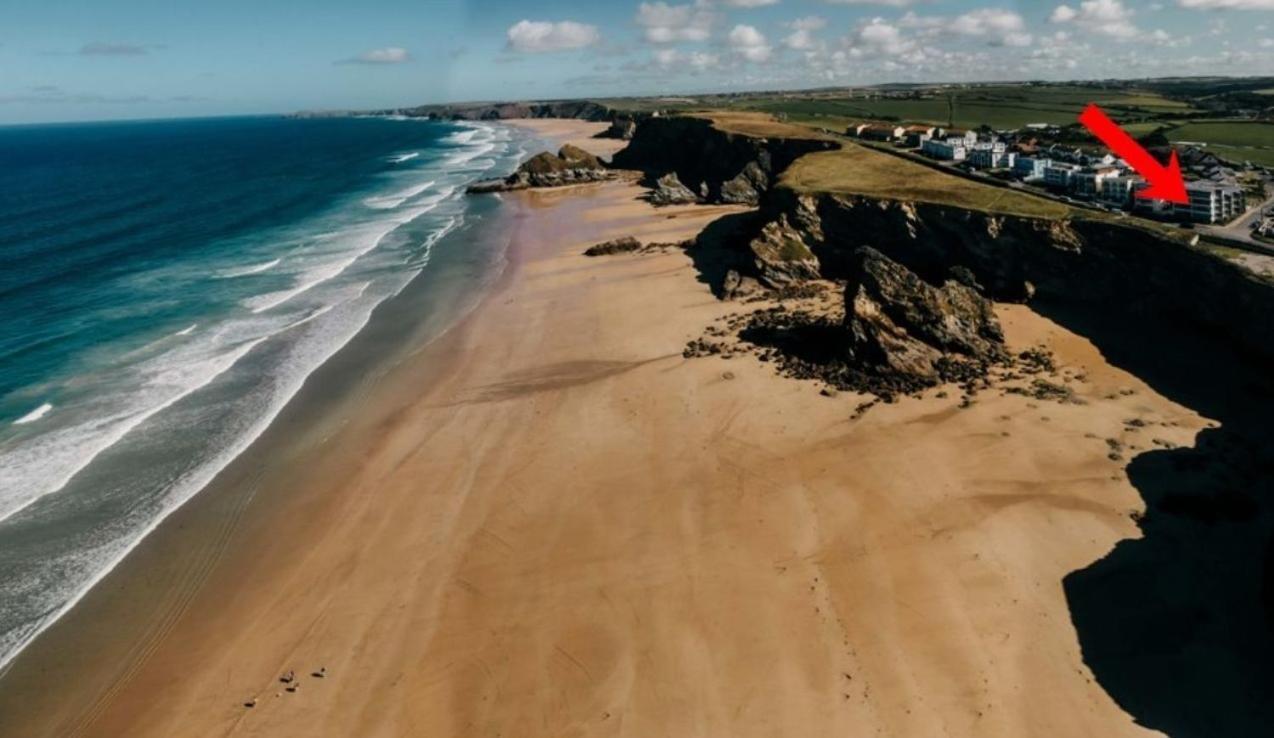 Sunset Waves Sea View Apartment Featuring Panoramic Views & Parking New Quay Exteriér fotografie